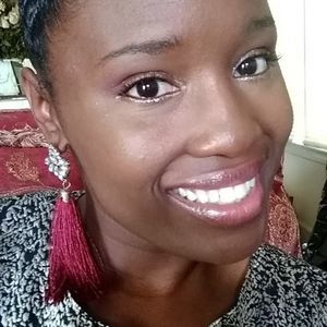 Meet your Posher, Renee